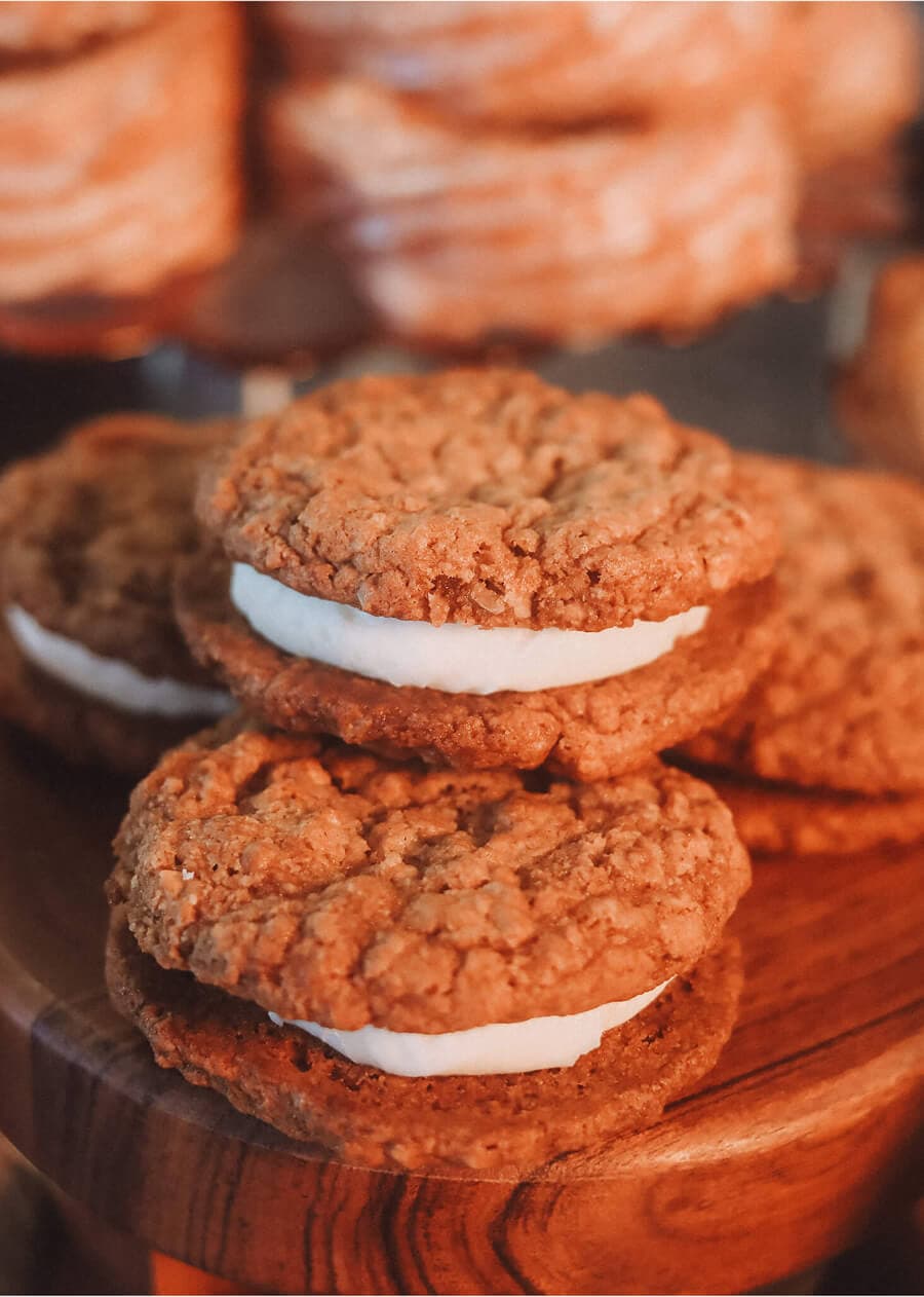 Oatmeal cream pies